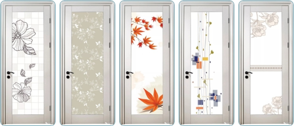 新标木门镶嵌夹丝工艺玻璃，让门更加美观耐用！