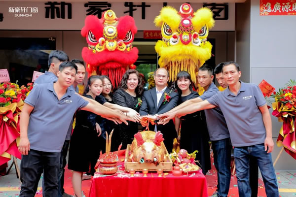 400㎡美学旗舰惊艳亮相！新豪轩门窗江门台山旗舰店盛大开业，焕新升级！