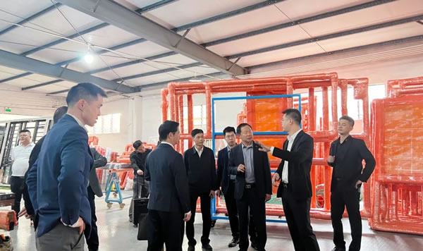 简纳斯门窗|云浮市领导与佛山市云浮市商会一行莅临参观简纳斯门窗总部智造基地