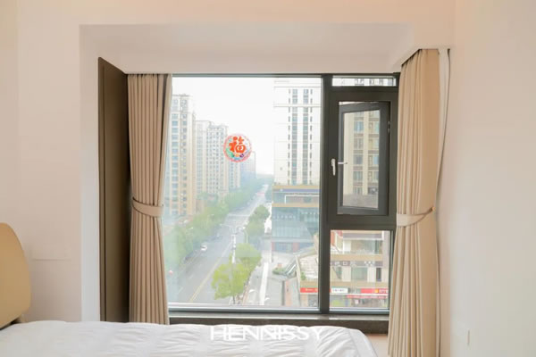 轩尼斯门窗·案例鉴赏 | 200㎡意式极简大宅，天然与匠心的融合！
