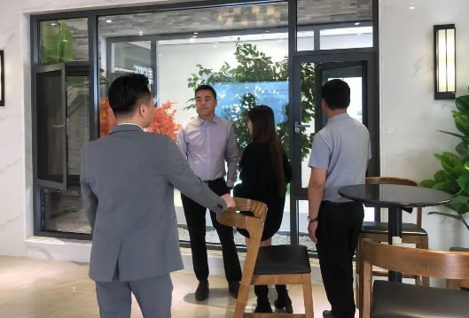 皇庭金门与定制家居协会深度交流，共绘门窗行业未来蓝图！