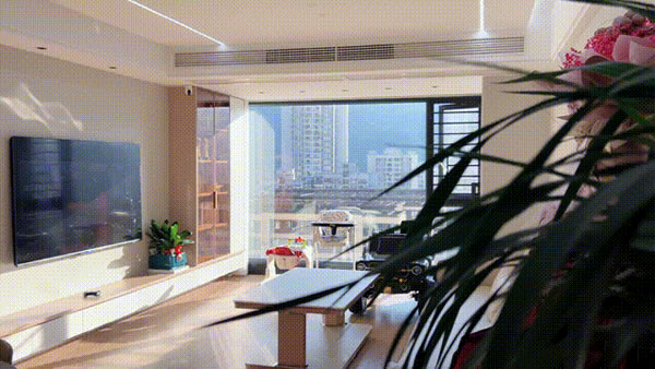 伊盾门窗·实景案例丨幸亏没听我妈的，落地窗封阳台太香了