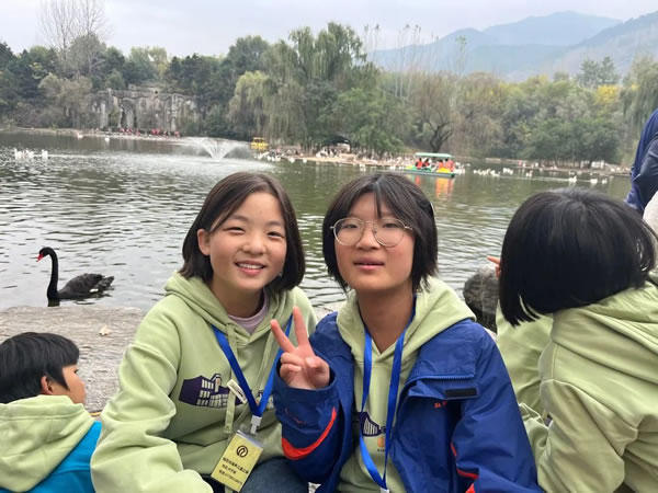 博仕尼门窗携手中国狮子联会陕西卓越服务队参加“同在蓝天下·共享大自然”公益活动