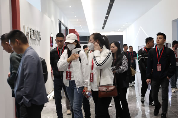 狂飙49城 | 美之选门窗爆款新品发布暨全国财富峰会完美收官！