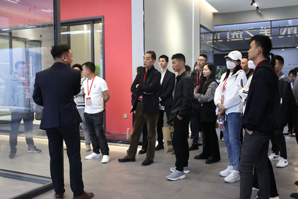 狂飙49城 | 美之选门窗爆款新品发布暨全国财富峰会完美收官！
