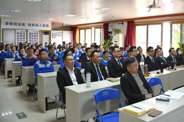 新战略 新启程|老赖不赖门窗2021年度总结暨表彰大会隆重召开