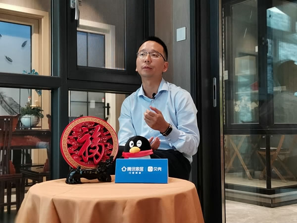 福临门世家门窗董事长梁晓东：用产品让人们生活的更加美好幸福